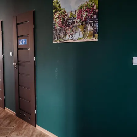 مزرعة للإقامة Przy Trojstyku Dubeninki