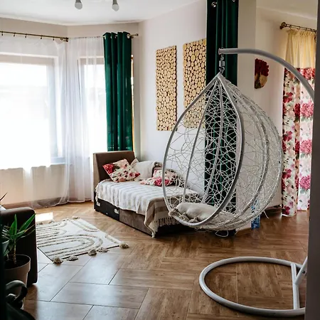 مزرعة للإقامة Przy Trojstyku *