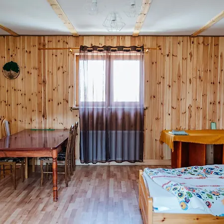 مزرعة للإقامة Przy Trojstyku *